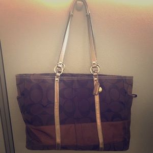 Coach Signature Tote